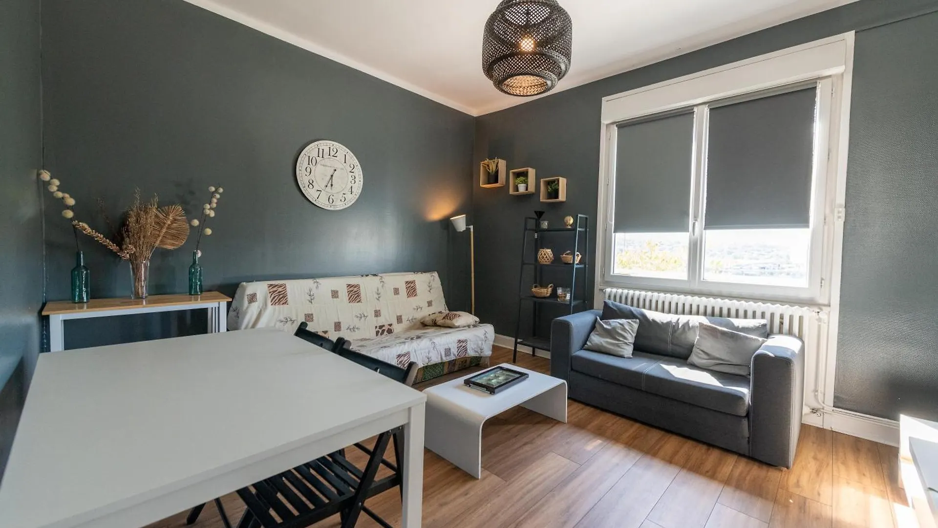 Appartement pratique porte de Lyon Grigny   Grigny (Rhone)
