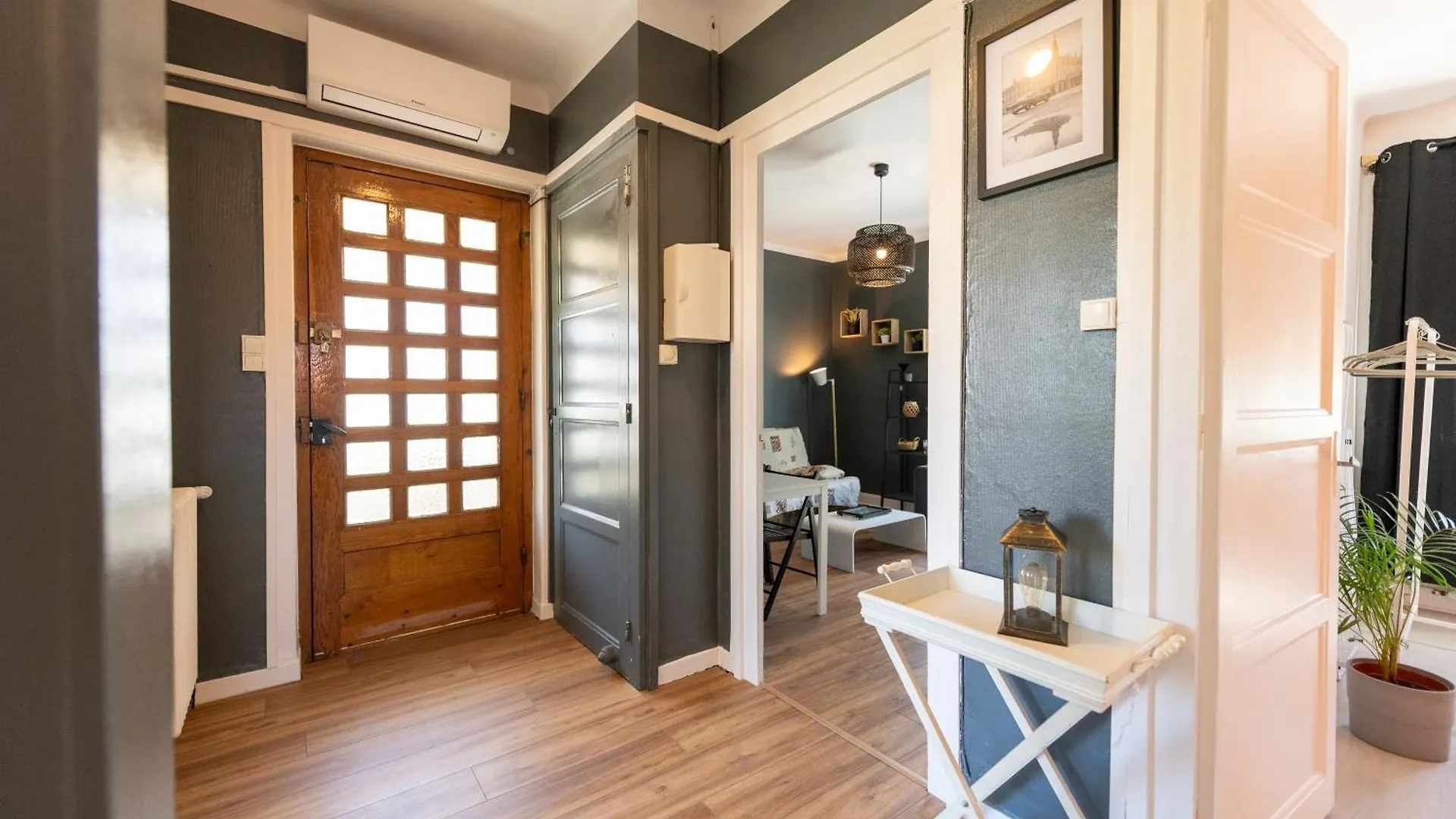 Appartement pratique porte de Lyon Grigny  0*, Grigny (Rhone) France